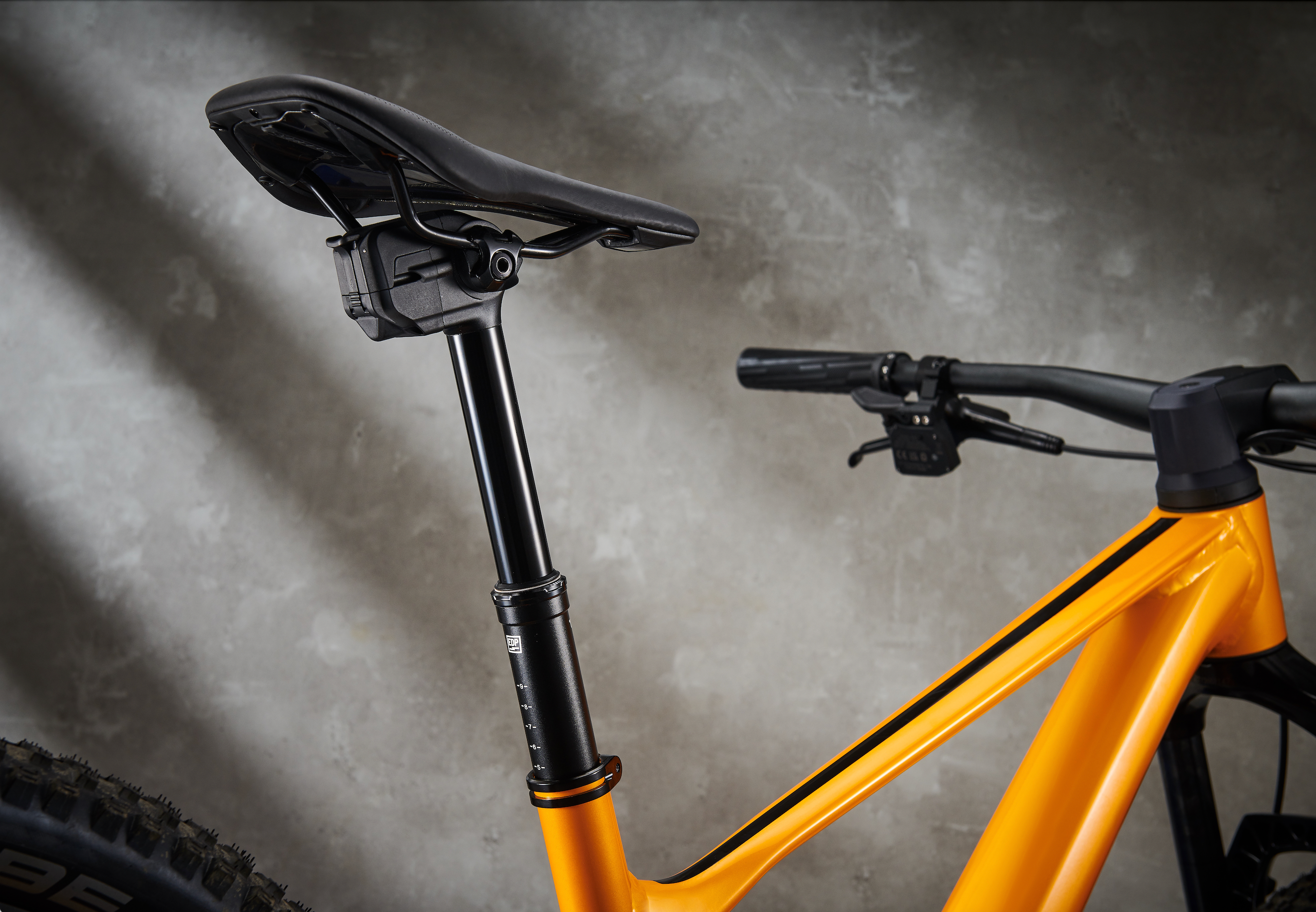 Wireless dropper deals seatpost